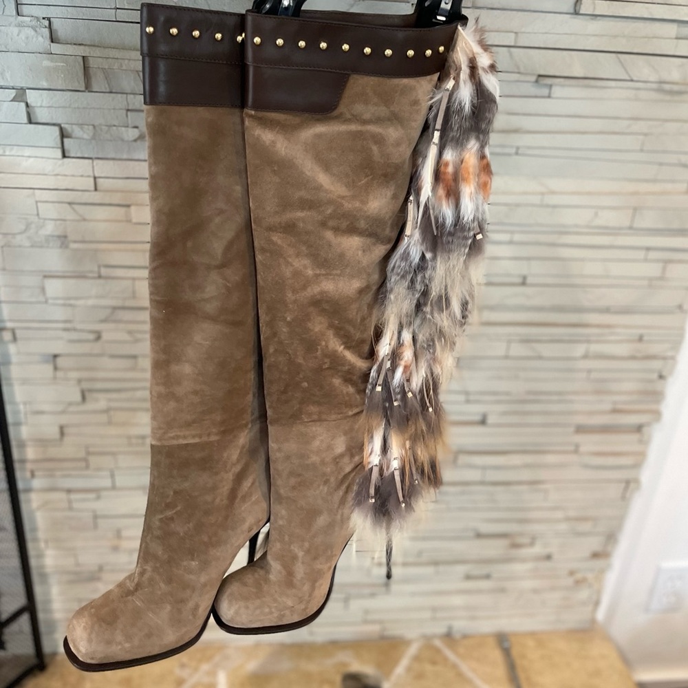 Beautiful designer boots! Native American inspired “hippie chic” beauty!